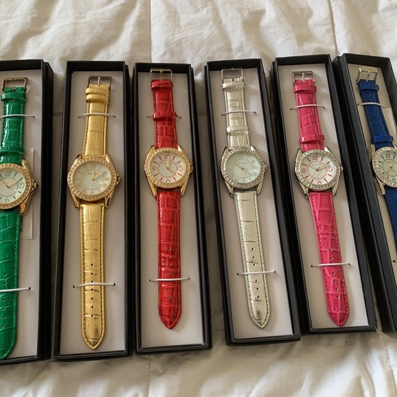 NWT Manhattan by Crotan Quartz Watches, Leather bands, Set of 6, 5 w/stops - Picture 2 of 12